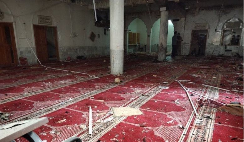 पाकिस्तान मस्जिद विस्फोट_ P.C: BBC
